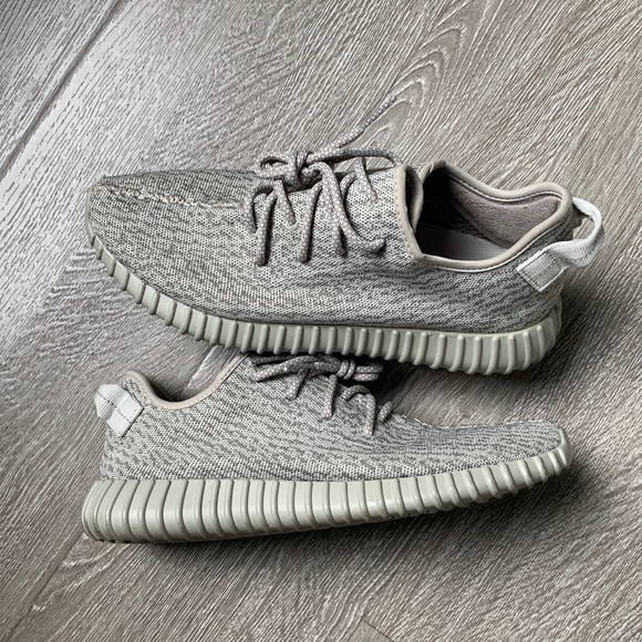 yeezy 350 moonrocks
